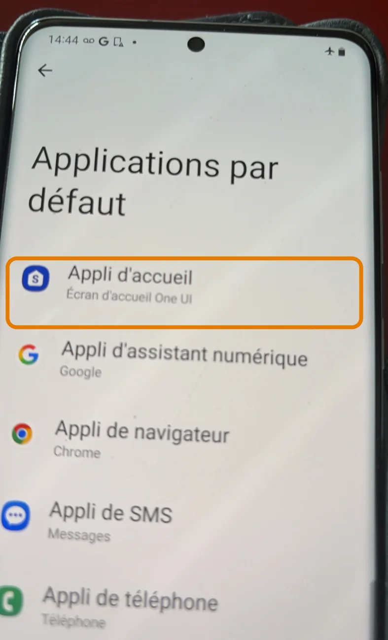 Applications par défaut sur un Samsung avec Écran d'accueil One UI choisi comme appli d'accueil